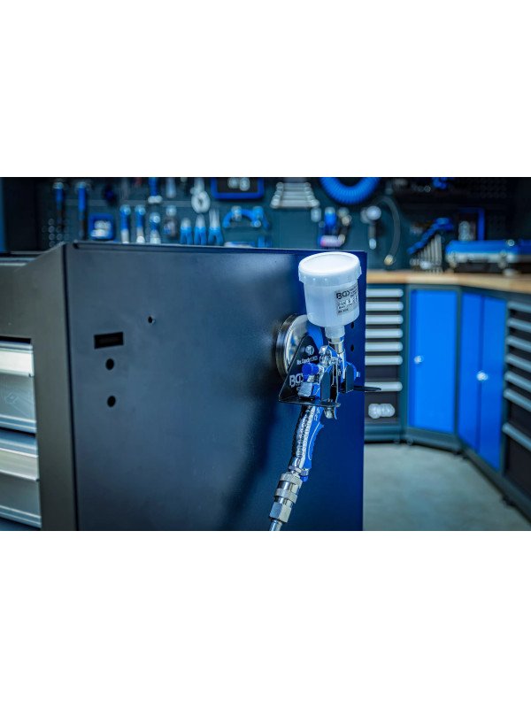 Maaliruiskun pidin magneetilla